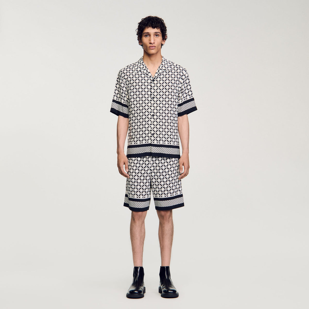 Sandro Square Cross short-sleeved shirt Ecru / Navy